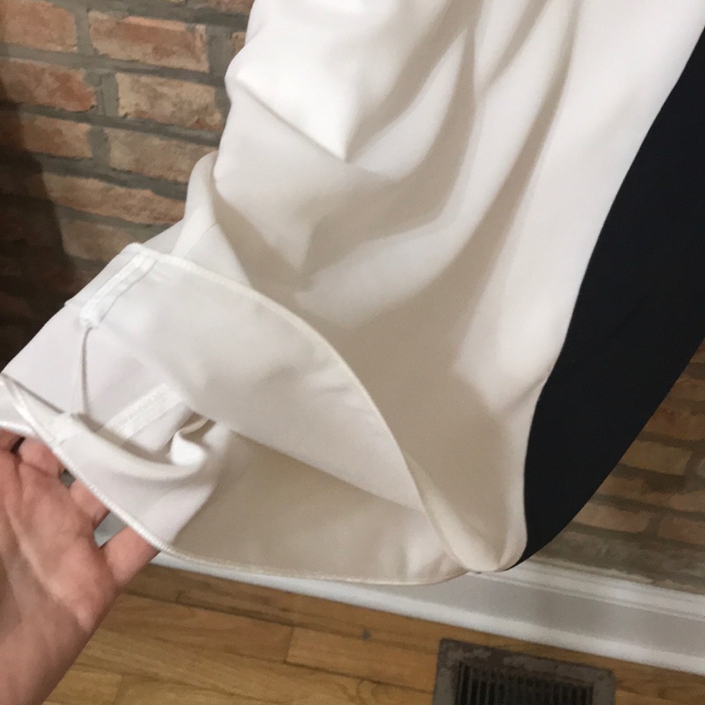 Express Dress - Picture 3 of 4